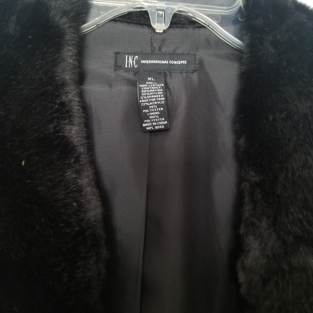 leather jacket - Picture 2 of 2